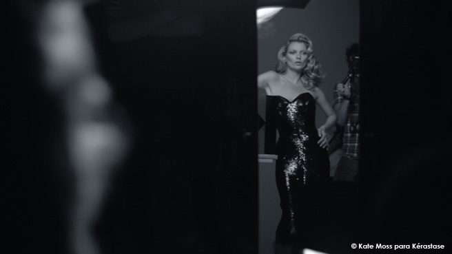 Backstage© Kate Moss para Kerastase