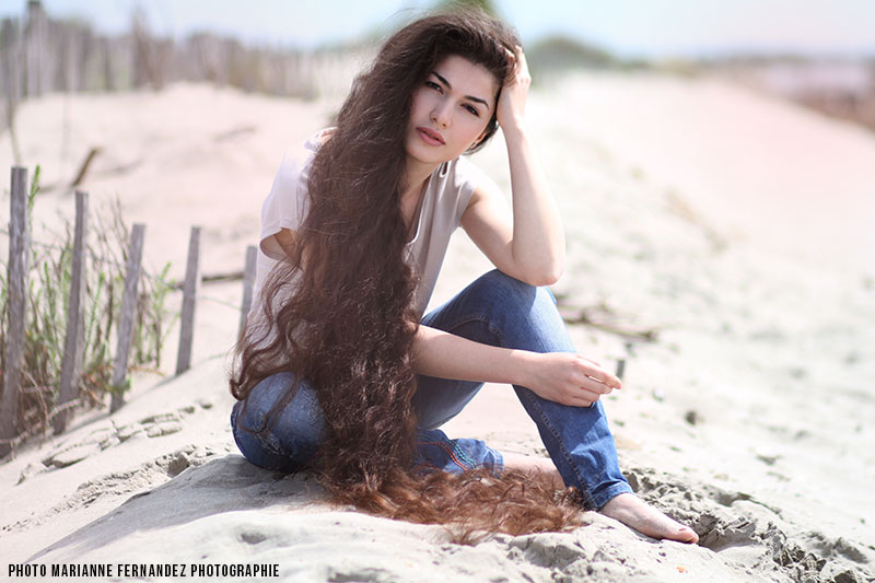 Interview de Zaryana Milan : Su cabello mide 2 metros