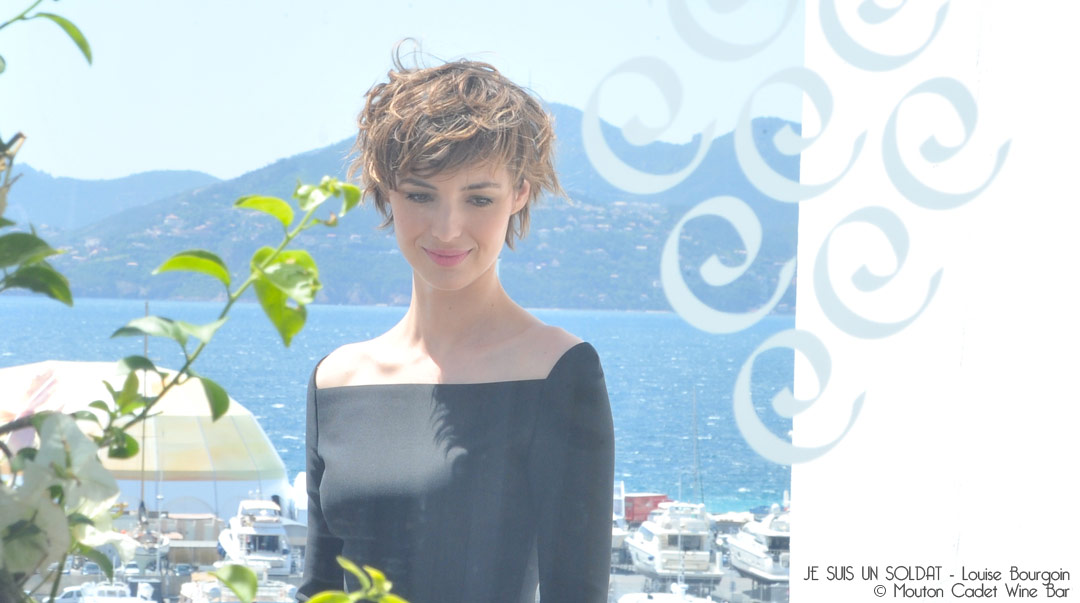Louise Bourgoin A new glamorous and sexy haircut