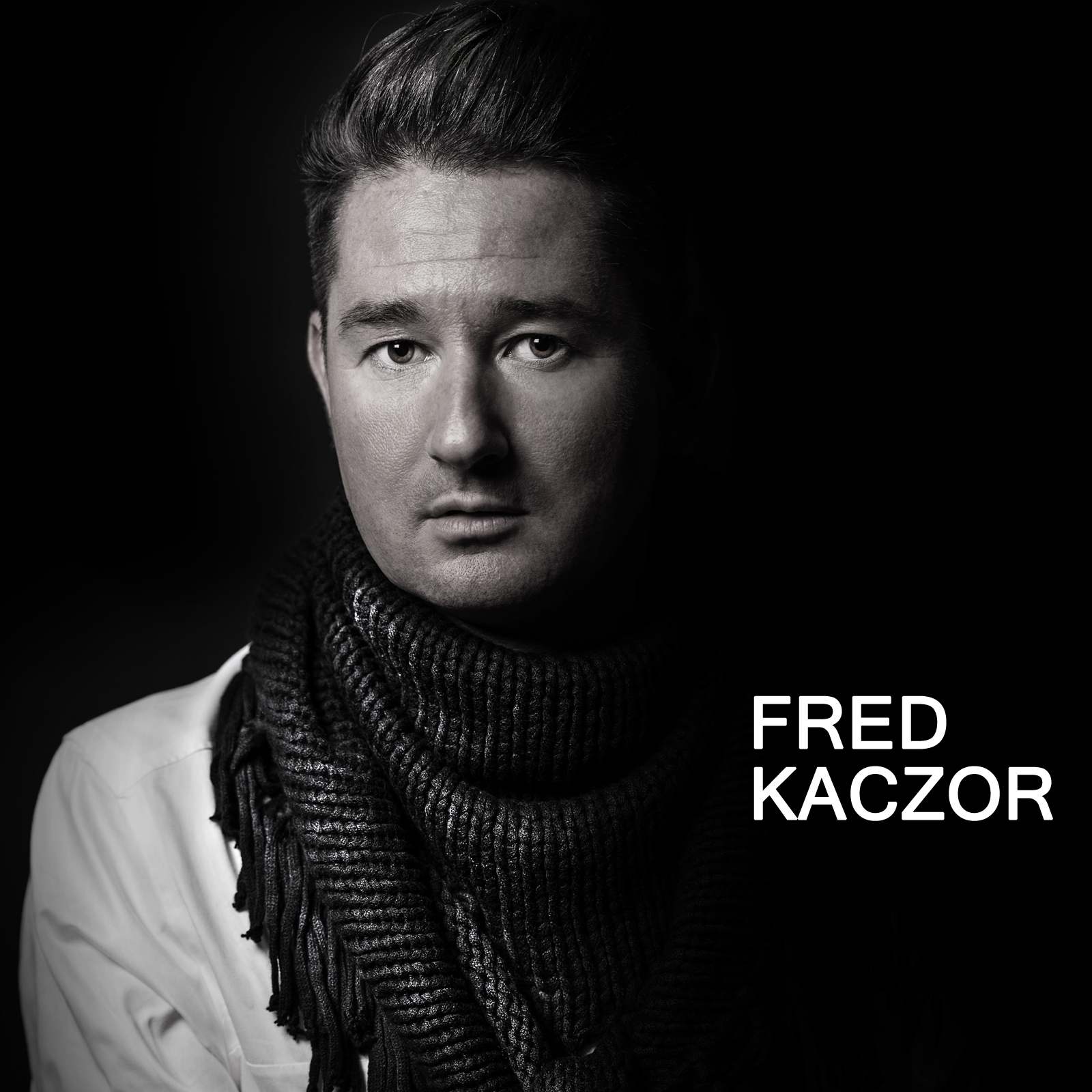 Véritable mordu de la coiffure, découvrez l’univers ébouriffant du prodigieux Fred Kaczor !